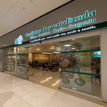 Imagem de interna da loja cema