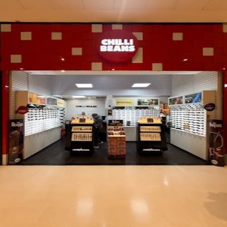 Imagem de interna da loja chilli beans