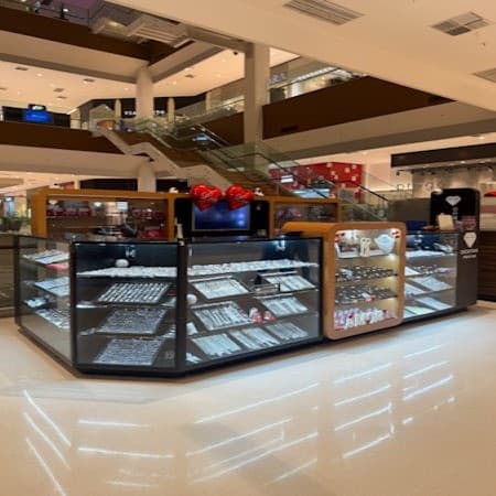 Imagem de interna da loja destak pratas