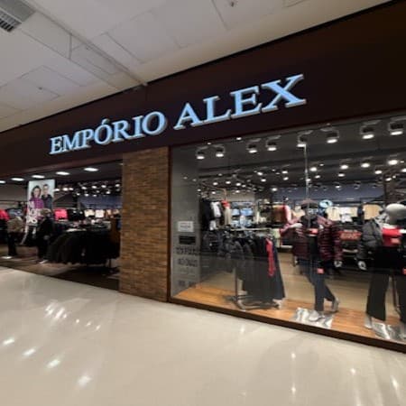 Imagem de interna da loja emporio alex