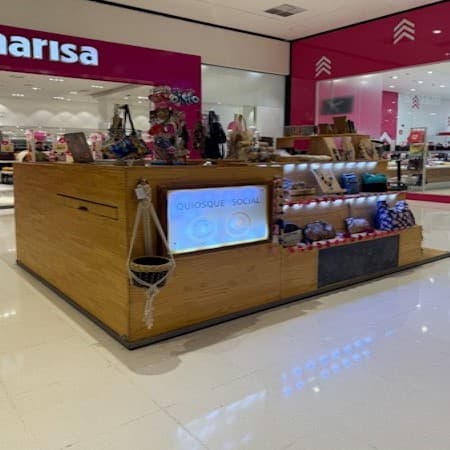 Imagem de interna da loja mensageiros da esperança