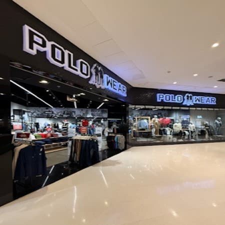 Imagem de interna da loja polo wear