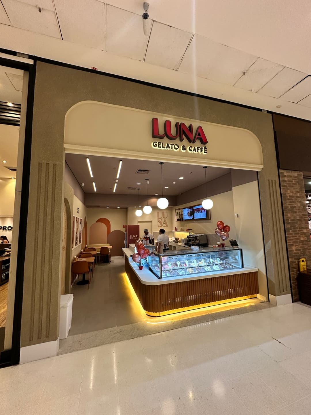 Logo da loja luna gelato e caffé